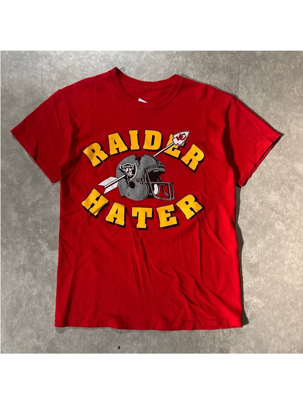 2000's Vintage Kansas City Chiefs "Raider Hater" Red T-Shirt -M